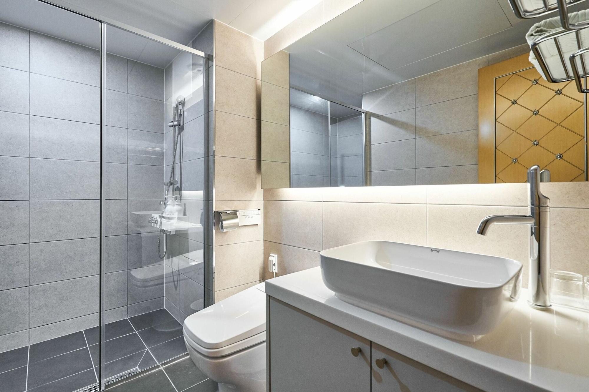 The Koryo Hotel Bucheon Dış mekan fotoğraf